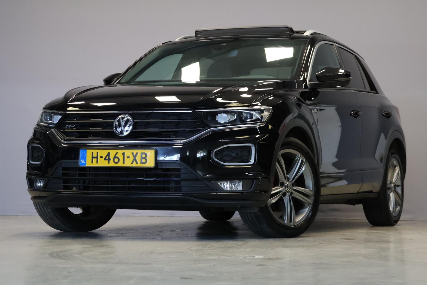 Volkswagen T-Roc - 1.5 TSI Sport R Line Business |Panorama| - AutoWereld.nl