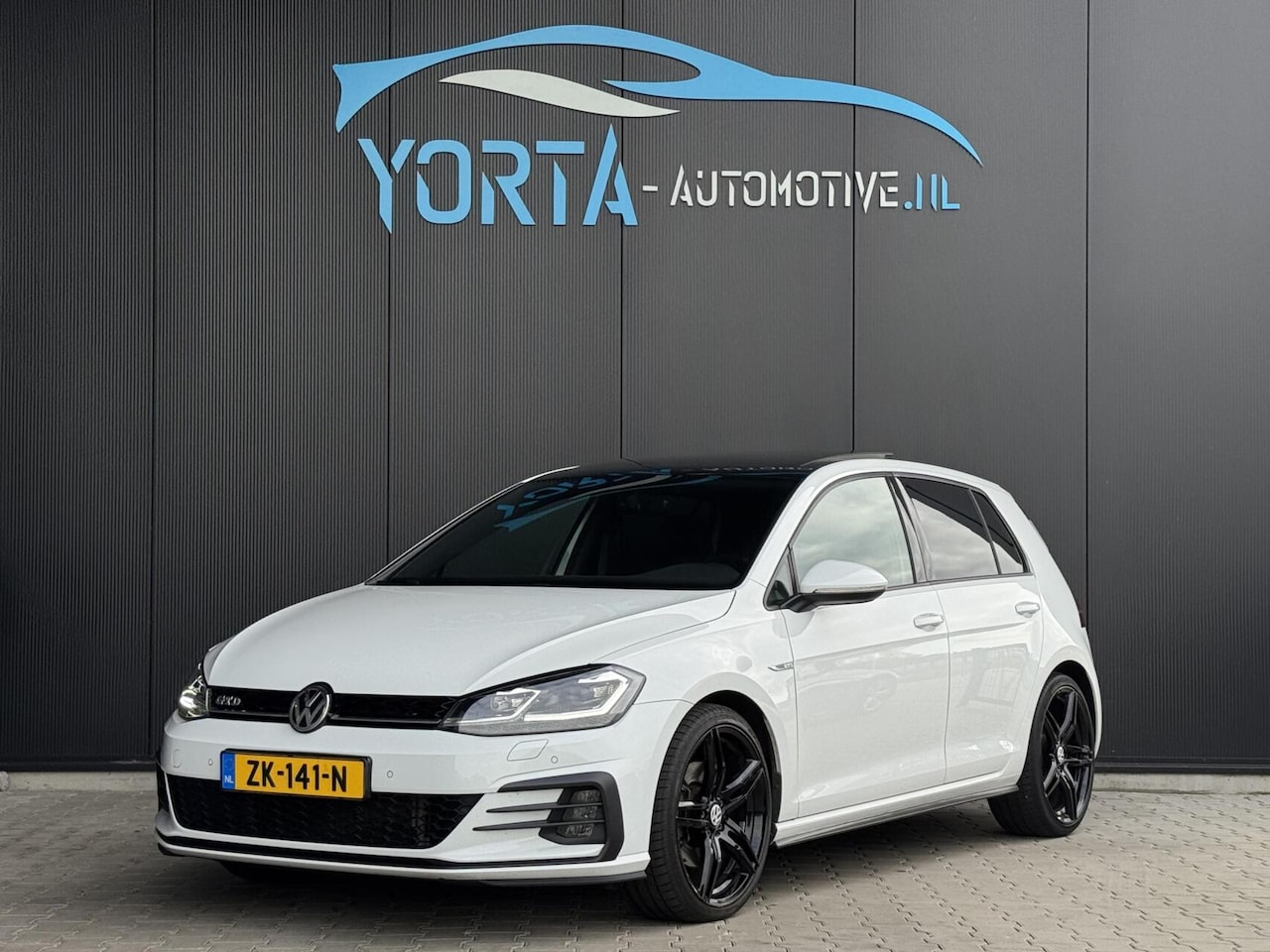 Volkswagen Golf - 2.0 TDI GTD PANO*VIRTUAL COCKPIT*19 INCH - AutoWereld.nl