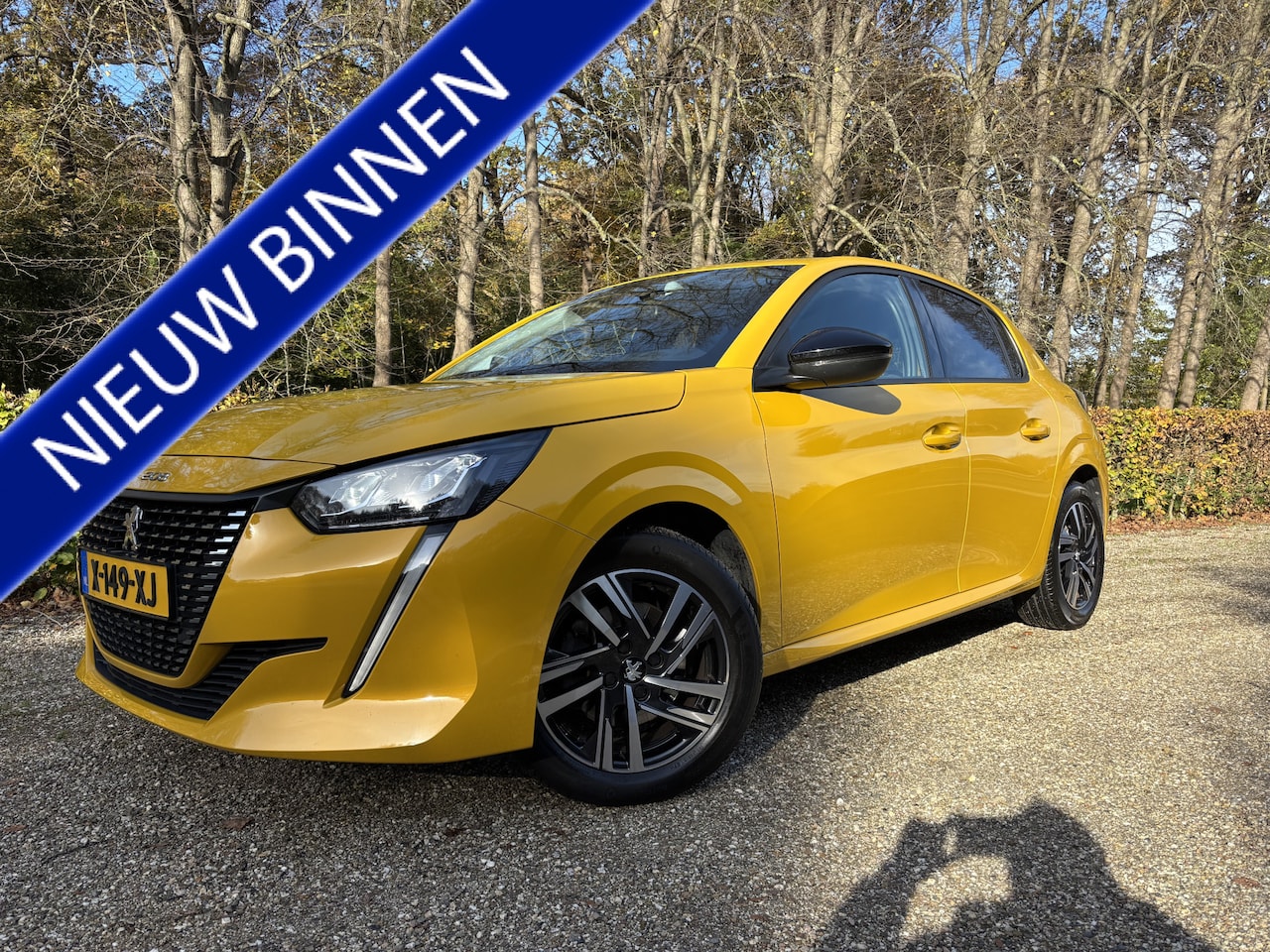 Peugeot 208 - 1.2 PureTech Allure / Apple Carplay-Android / Camera / Stoelverwarming - AutoWereld.nl