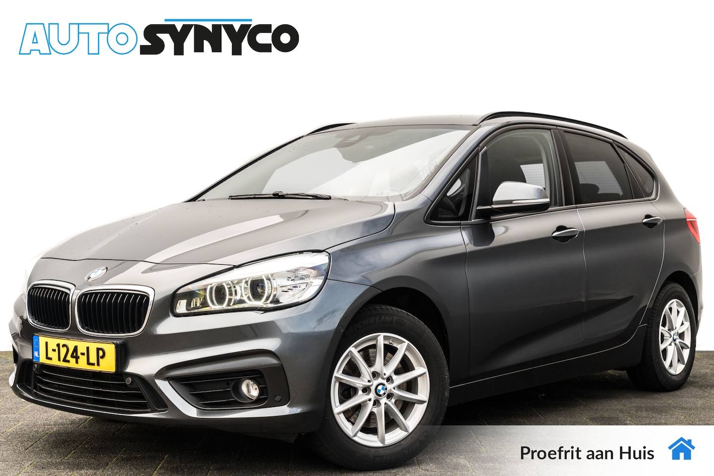 BMW 2-serie Active Tourer - 218i Business | Automaat | Xenon | Trekhaak | PDC | Stoelverwarming | Climate control - AutoWereld.nl