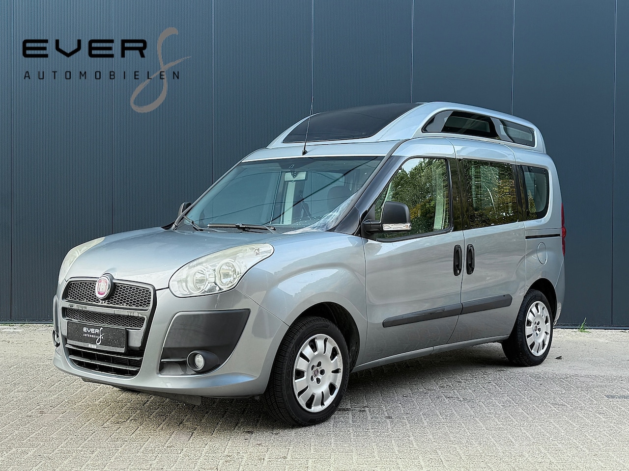 Fiat Doblò - 1.4, Rolstoelbus, Elektrische lift, 3 zitplaatsen, Airco, Enkel 60.000 Kilometer!! - AutoWereld.nl