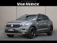 Volkswagen T-Roc - 1.5 TSI Sport 150PK | Blackstyle | Winterpakket | Virtual Cockpit