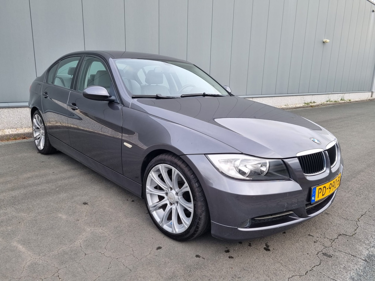 BMW 3-serie - 320i Executive 320i Executive - AutoWereld.nl