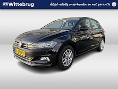 Volkswagen Polo - 1.0 MPI Comfortline Executive Navigatie / Parkeersensoren / Airco / Bluetooth / LM Velgen