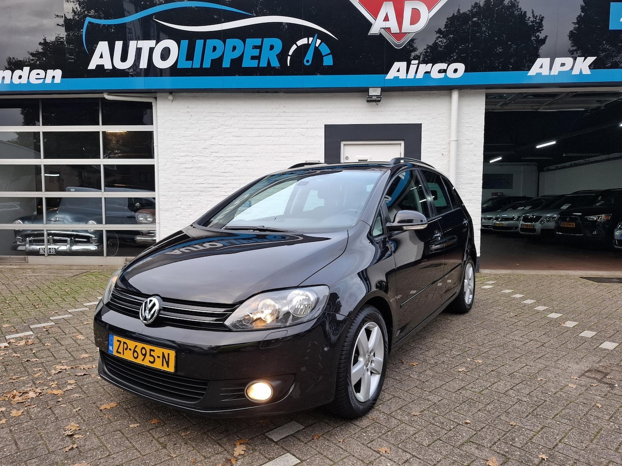 Volkswagen Golf Plus - 1.2 TSI Comfortline BlueMotion /Trekhaak/Lm velgen/all season banden/Nieuwe apk bij afleve - AutoWereld.nl