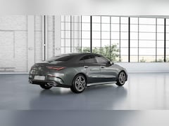 Mercedes-Benz CLA-Klasse - 180 Star Edition AMG Line | Panoramaschuifdak | Night | Achteruitrijcamera | Stoelverwarmi