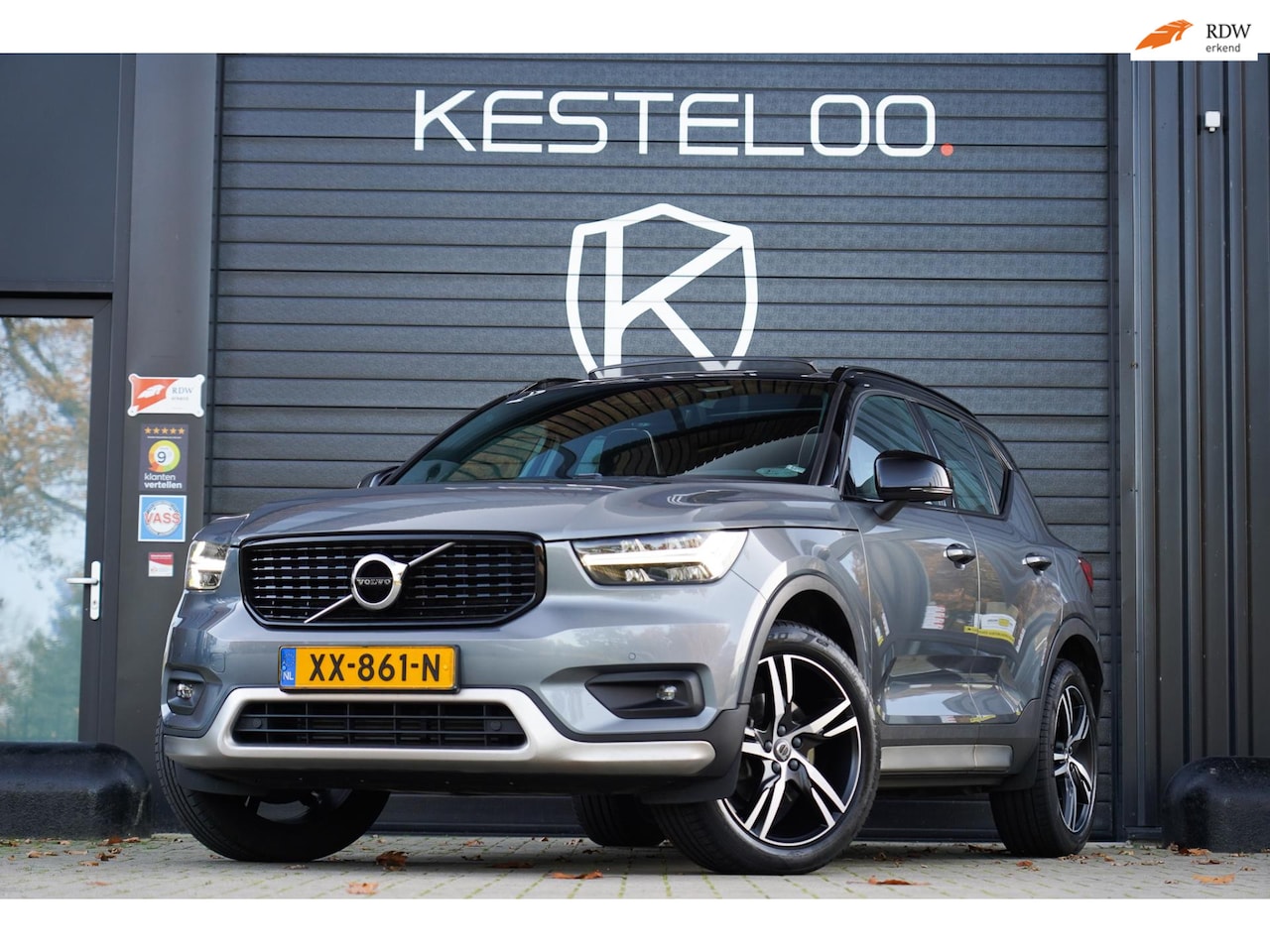 Volvo XC40 - 2.0 T4 R-Design LED/PANO/TREKH/STOEL ELKTR/ - AutoWereld.nl