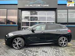 BMW X2 - SDrive20i High Executive m pakket Aut Edition Navi Pano Dak sport leder harman/kardon 19 i
