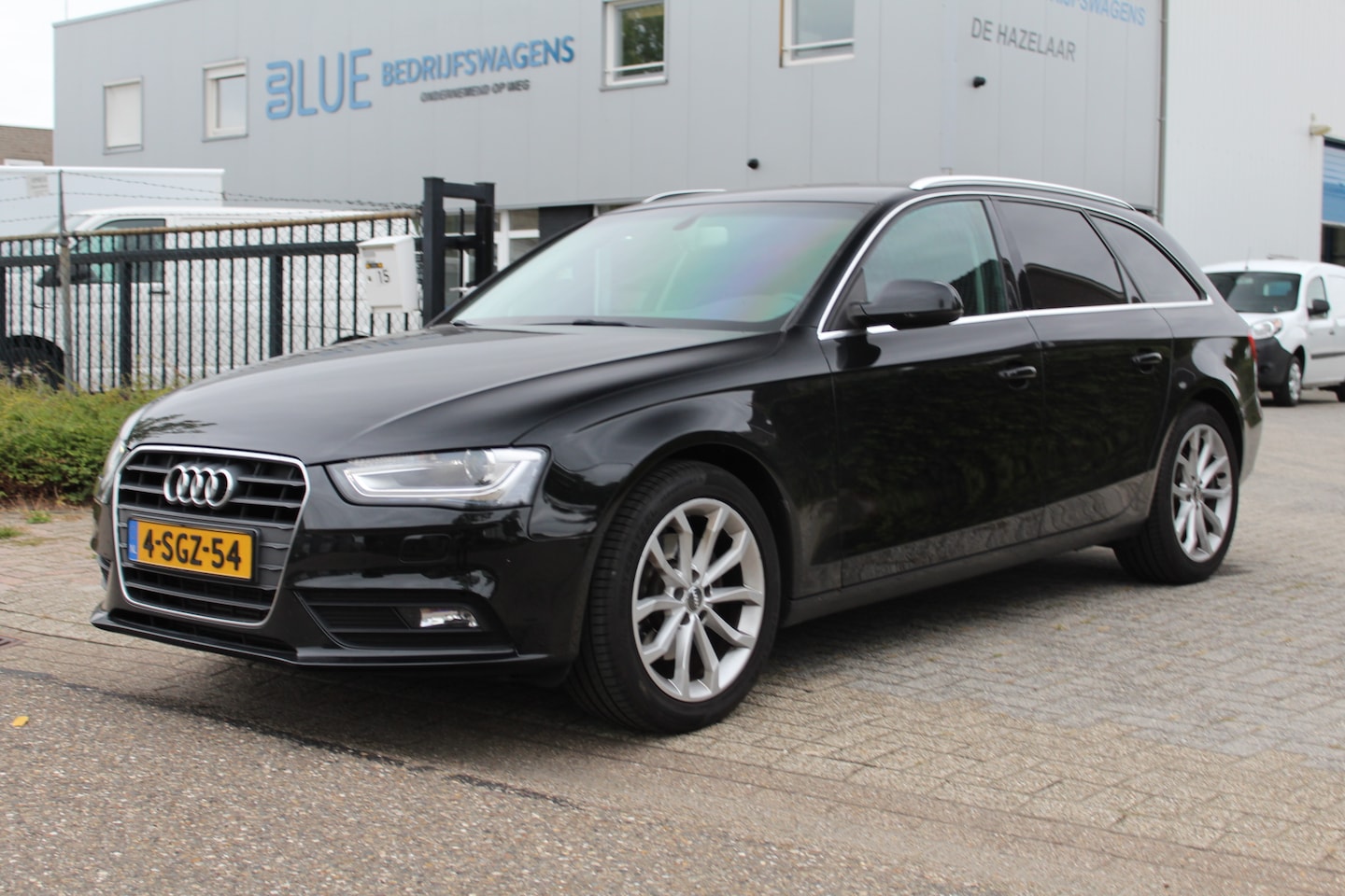 Audi A4 Avant - 1.8 TFSI 170PK Automaat Business Edition -- exportprijs ex.btw/bpm €4.785,- - AutoWereld.nl