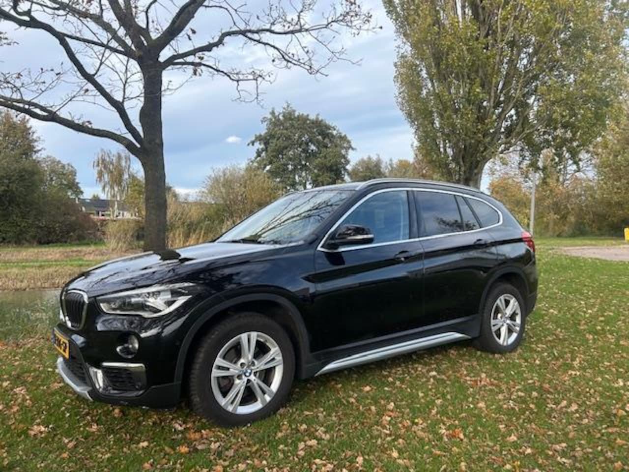 BMW X1 - SDrive18i Executive Automaat - AutoWereld.nl