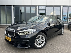 BMW 1-serie - 118i Sport Line