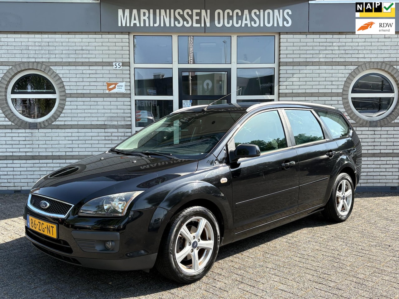 Ford Focus Wagon - 1.8-16V Ambiente Flexifuel |Carpl,Trekh,Cruise| - AutoWereld.nl