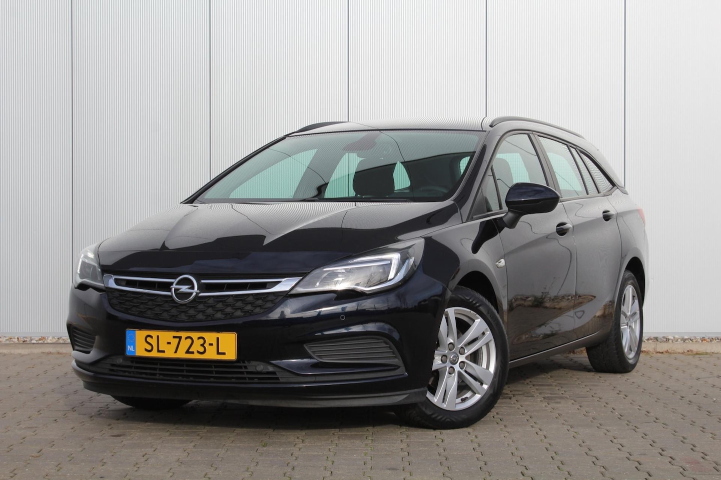 Opel Astra Sports Tourer - 1.0 Online Edition | Navigatie | Airco | Cruise control | DAB+ | NAP | APK | - AutoWereld.nl