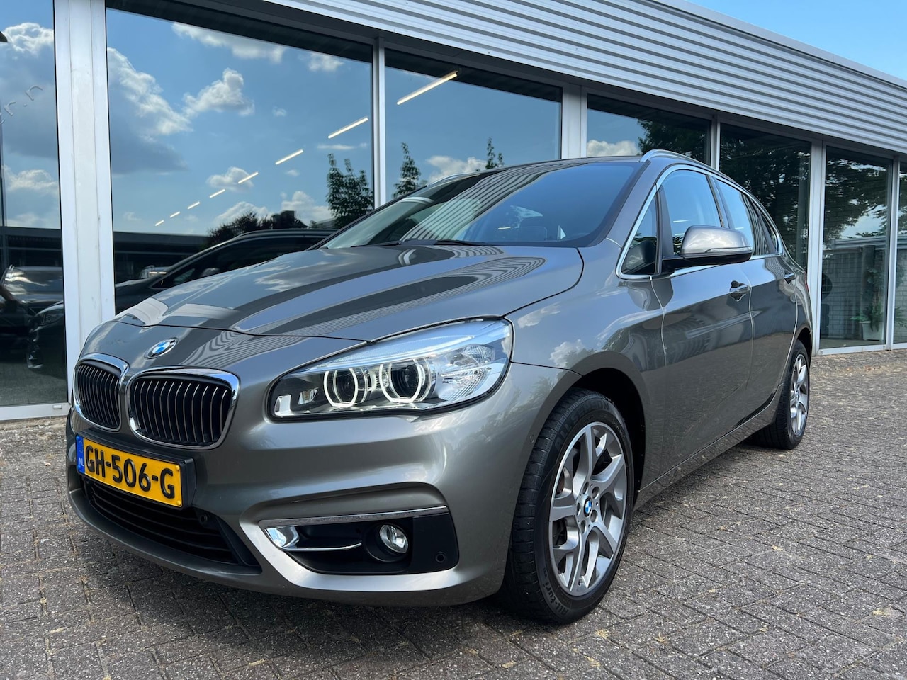 BMW 2-serie Active Tourer - 218i Luxury Line, Leer. LED, Afn.trekhaak - AutoWereld.nl
