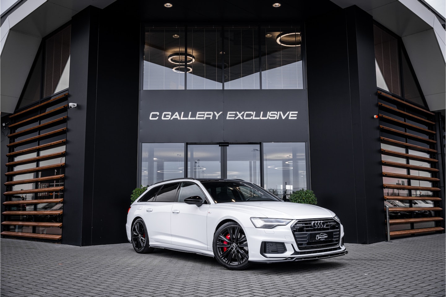 Audi A6 Avant - 55 TFSI e quattro Competition - Maxton | Panorama | Memory | ACC | Keyless - AutoWereld.nl