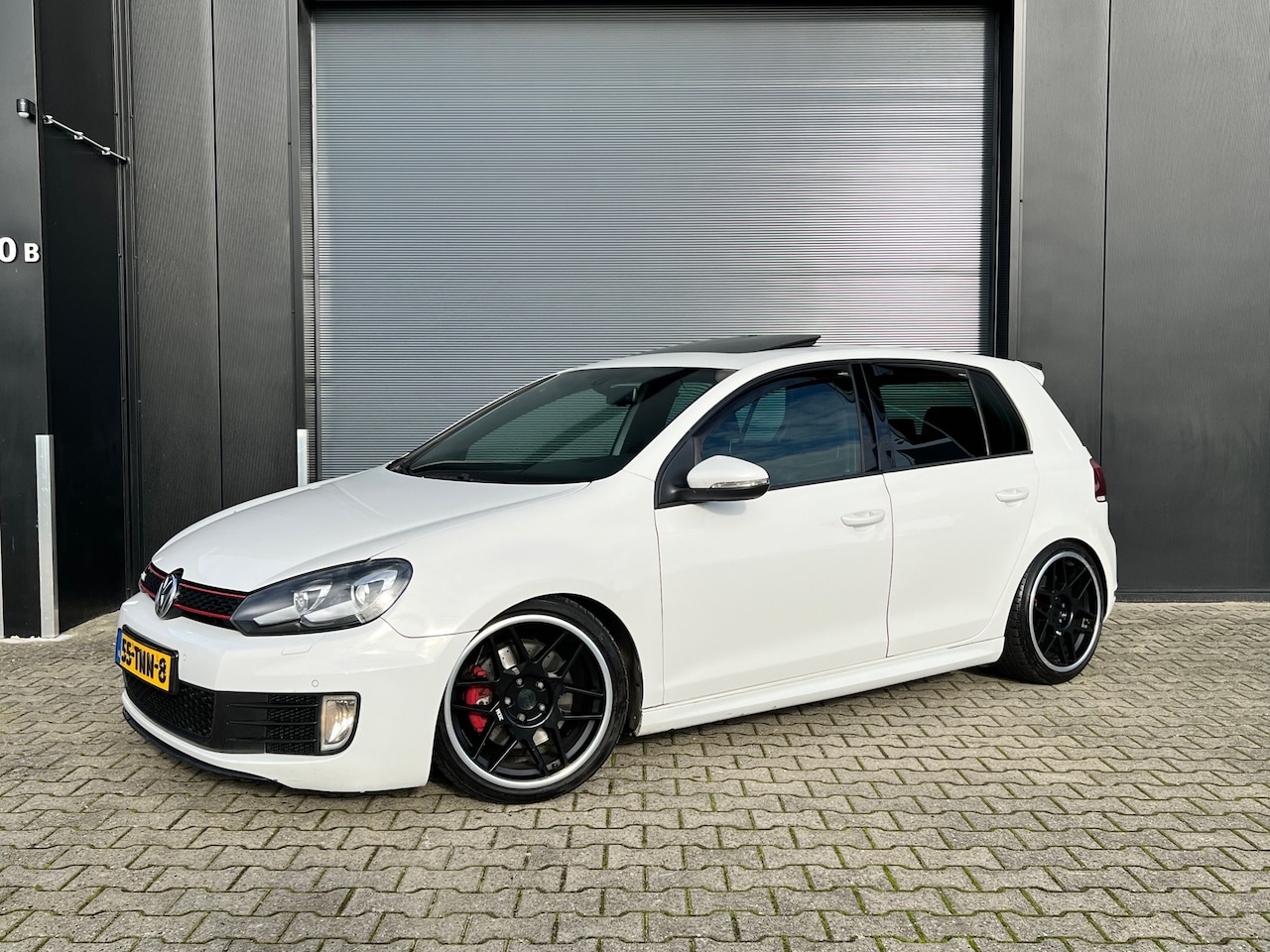 Volkswagen Golf - 2.0 GTI DSG 265PK, Schuif/kanteldak, Stoelverwarming - AutoWereld.nl