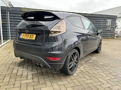 Ford Fiesta - 1.4 Ghia LMV / Sportstoelen / Clima / Multimedia