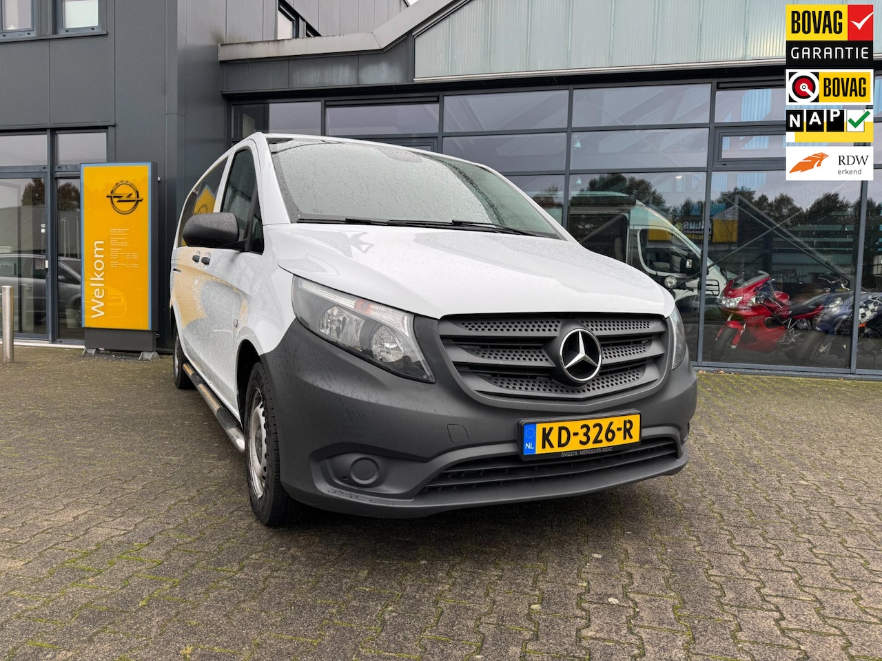 Mercedes-Benz Vito Tourer - 109 BlueTEC Base Extra LangPro 9 persoons - AutoWereld.nl