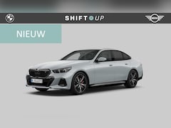 BMW i5 - eDrive40 84 kWh Panoramadak | Stoelventilatie | CoPilot | Harman Kardon