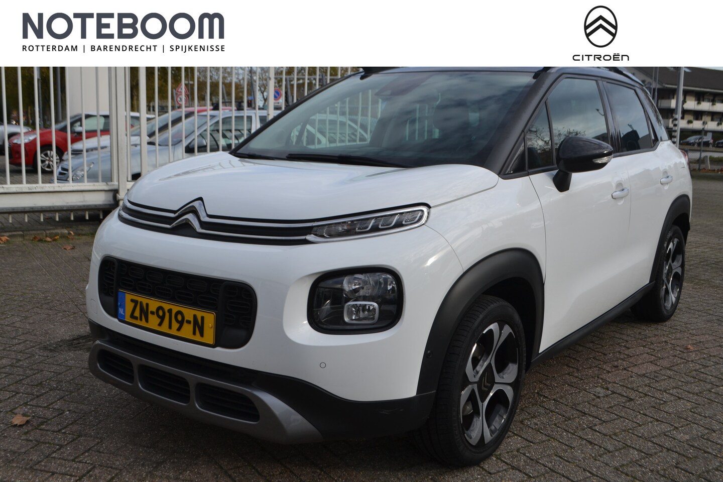 Citroën C3 Aircross - 110 PK | SHINE | AUTOMAAT | TREKHAAK | PDC V+A+CAM+BLIND SPOT | NAVIGATIE | - AutoWereld.nl