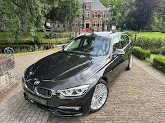 BMW 3-serie Touring - 330i High Executive | Luxury | Pano | Leder |