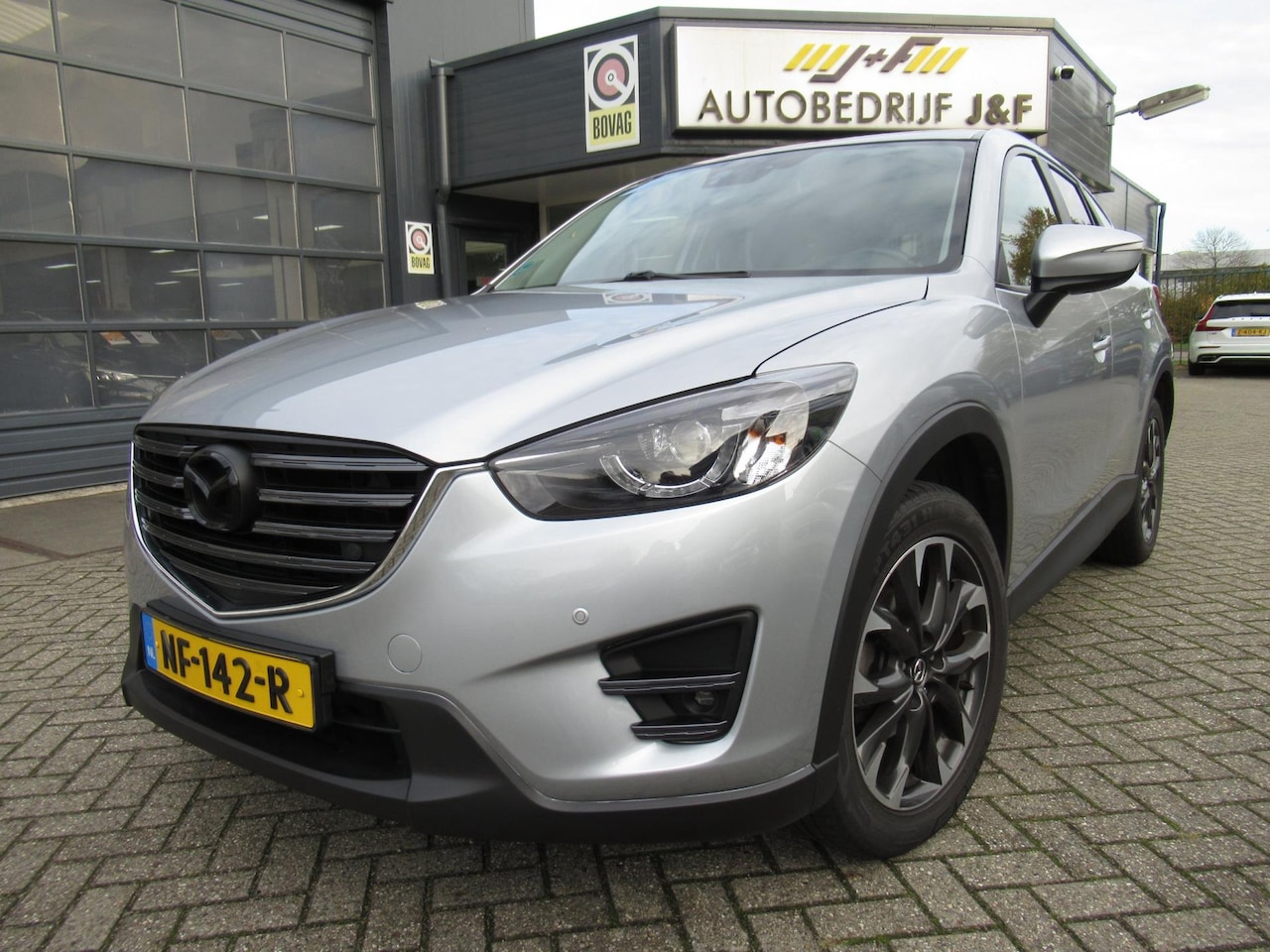 Mazda CX-5 - 2.0 SkyActiv-G 165 GT-M Line 2WD / AUT / NAV / PDC 2x / Camera / Leer / Stoelverw. - AutoWereld.nl