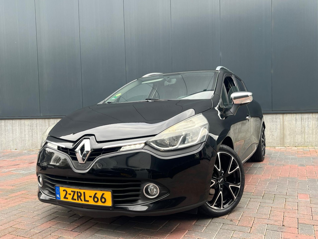 Renault Clio Estate - 1.5 dCi ECO Dynamique * Navi * Cruise * Trekhaak * PDC * - AutoWereld.nl