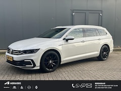 Volkswagen Passat Variant - 1.4 TSI DSG6 GTE Business Automaat / Trekgewicht 1600 kg / Stoelverwarming / Apple Carplay