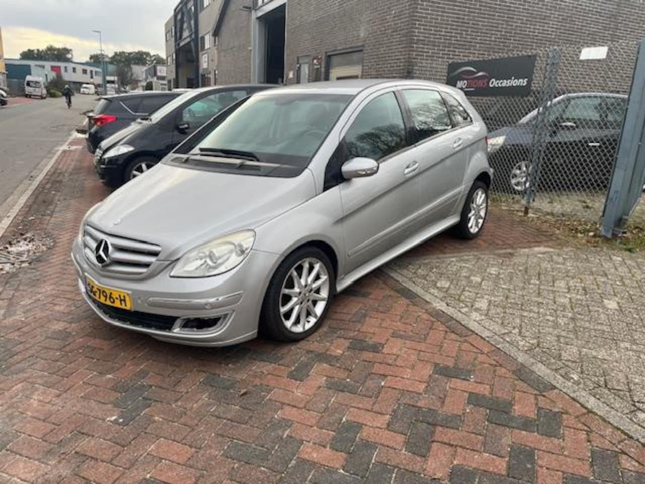 Mercedes-Benz B-klasse - 200 CDI! AUTOMAAT! Airco! Trekhaak! - AutoWereld.nl