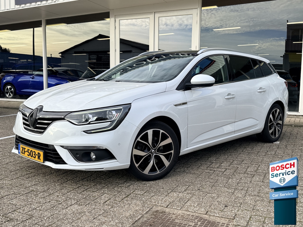 Renault Mégane Estate - 1.3 TCe 160pk Bose Edition | Automaat | Pano | Half Leder | Keyless | Stoelverwarming | Ap - AutoWereld.nl