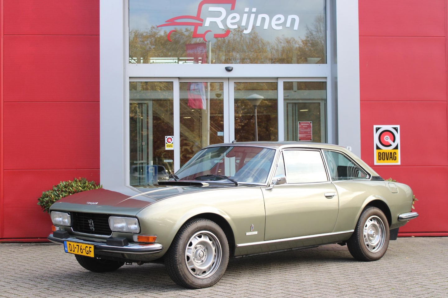 Peugeot 504 - 2.7 V6 Coupé Inj. 2.7 V6 142PK Coupé Inj. - AutoWereld.nl