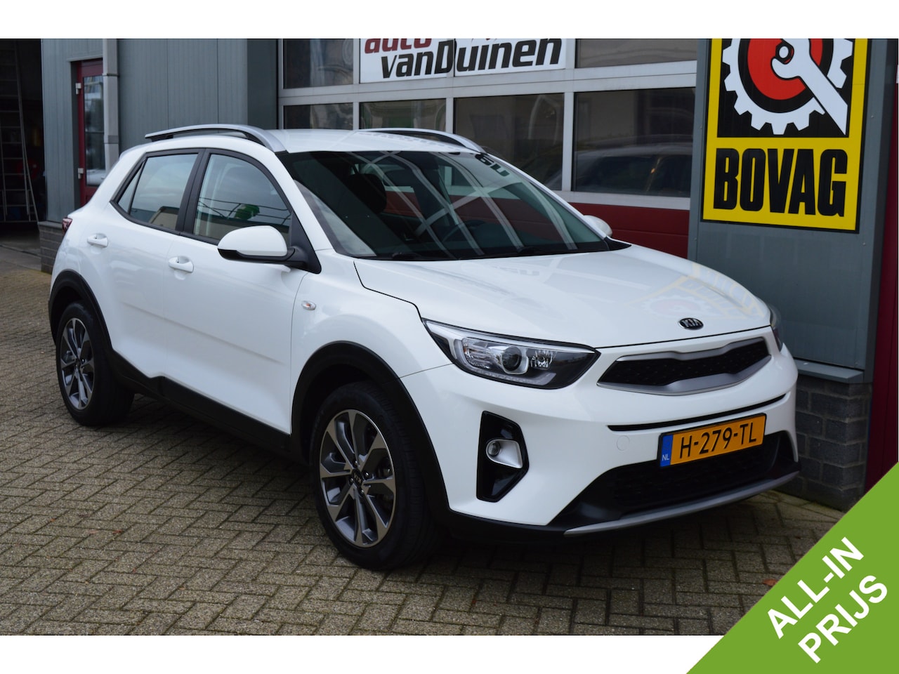 Kia Stonic - 1.0 T-GDi DynamicLine O.a: PDC, Camera, Carplay, DAB, Navi, Airco, Etc. All-in prijs! - AutoWereld.nl