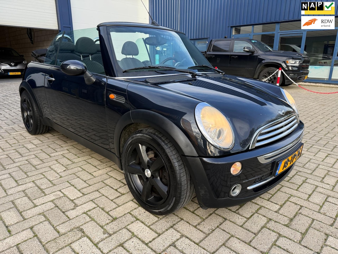 MINI Cabrio - Mini 1.6 Cooper 116pk Pepper CABRIOLET / NL AUTO / APK 10-2026 - AutoWereld.nl