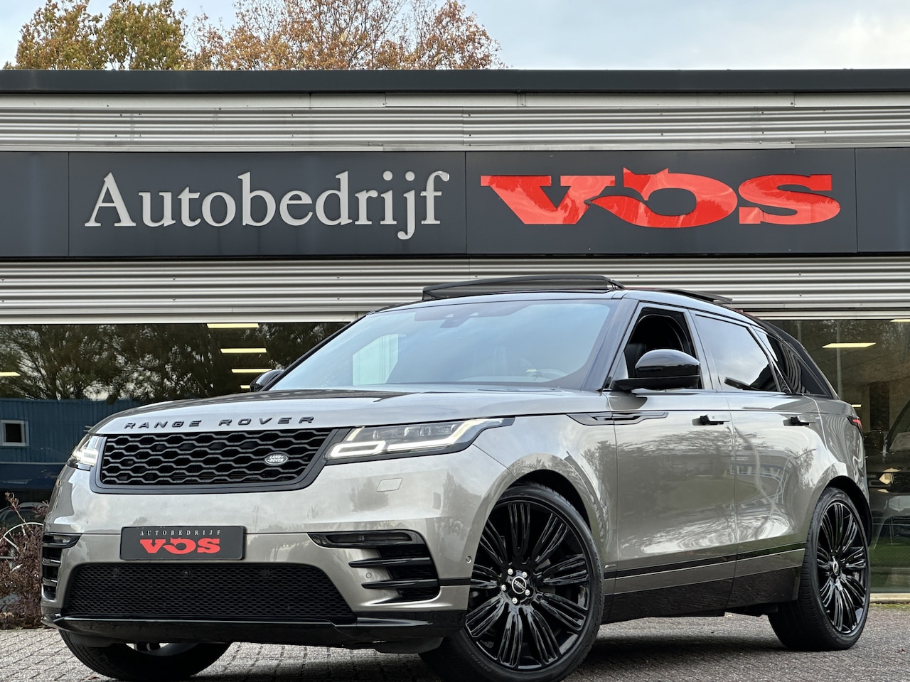 Land Rover Range Rover Velar - 2.0 P300 Turbo AWD R-Dynamic | Panodak | Memory | Trekhaak - AutoWereld.nl