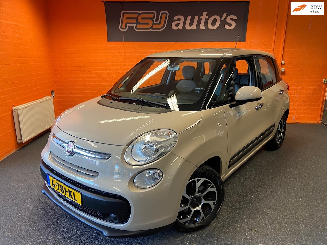 Fiat 500 L Living - 1.4 T-Jet Lounge / Airco / Cruise / APK 24-09-2026 - AutoWereld.nl