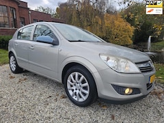 Opel Astra - 1.6 Temptation *apk:10-2026