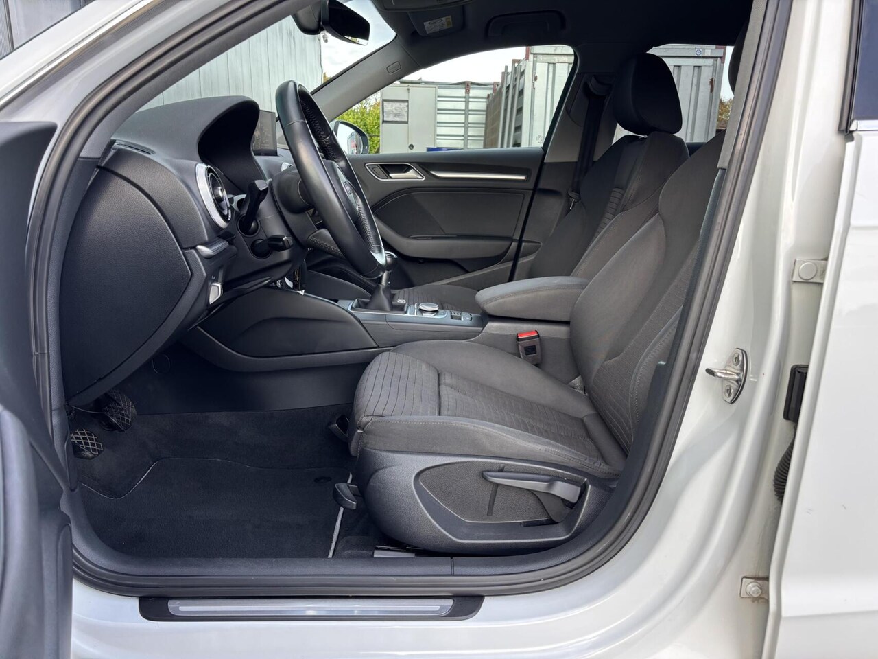 Audi A3 Sportback - 1.0 TFSI Design Pro Line Plus AppleCarPlay/ AndroidAuto/ Airco/ Stoelverwarming!!