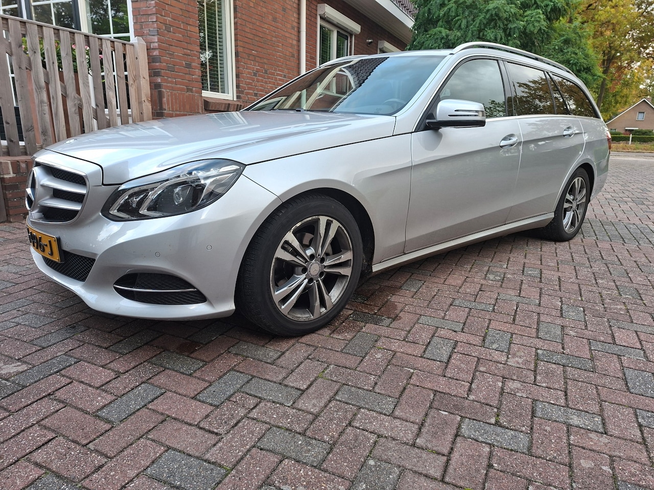 Mercedes-Benz E-klasse Estate - 200 Ambition Avantgarde sport line - AutoWereld.nl