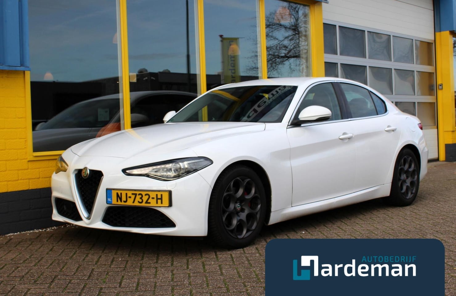 Alfa Romeo Giulia - 2.0T Leder Navi Xenon - AutoWereld.nl