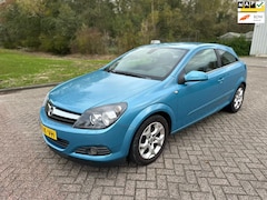 Opel Astra GTC - 1.6 Sport/AIRCO/CRUISE/HALF LEDER/PARKEERSENS ACHTER/TREKHAAK