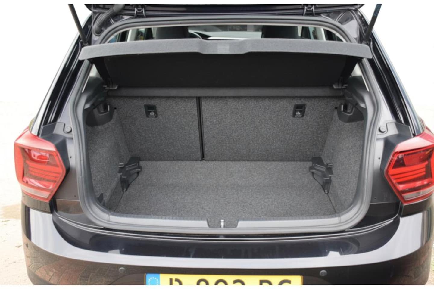 Volkswagen Polo - 1.0 TSI Beats, Apple Car play, Airco, Navigatie, Parkeerhulp voor en achter, Lichtmetalen