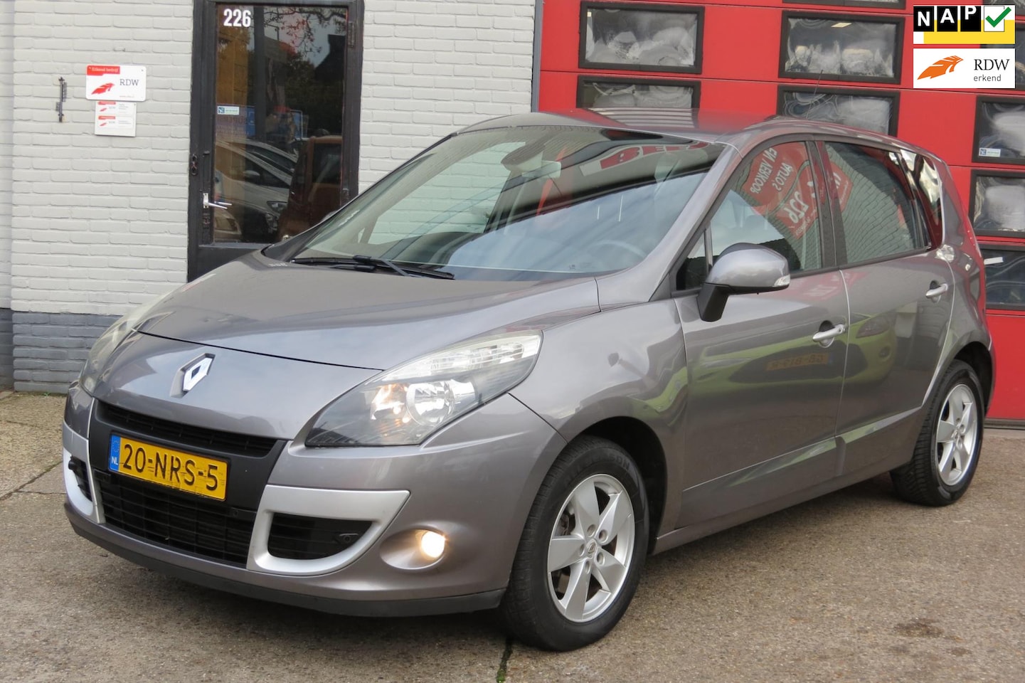 Renault Scénic - 1.4 TCe Dynamique 1.4 TCE Dynamique , AIRCO , NAVI , CAMERA ,PDC - AutoWereld.nl