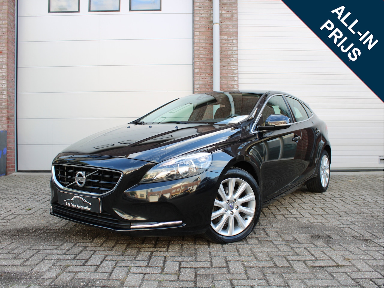 Volvo V40 - 1.6 T4 Momentum Automaat/N.a.p./Dealer onderhouden - AutoWereld.nl