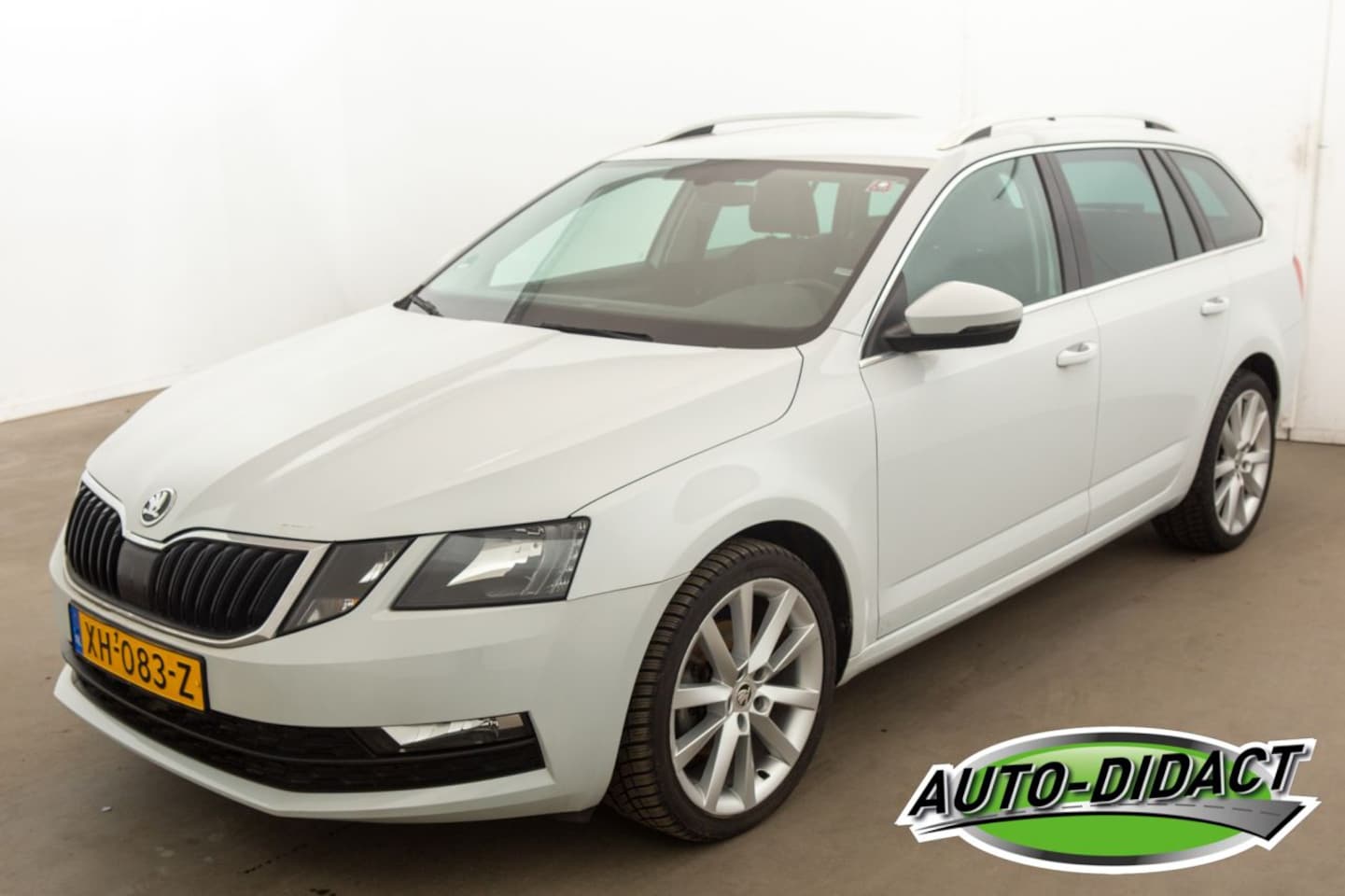 Skoda Octavia - 1.0 TSI Clima Navi Greentech Ambition Business - AutoWereld.nl
