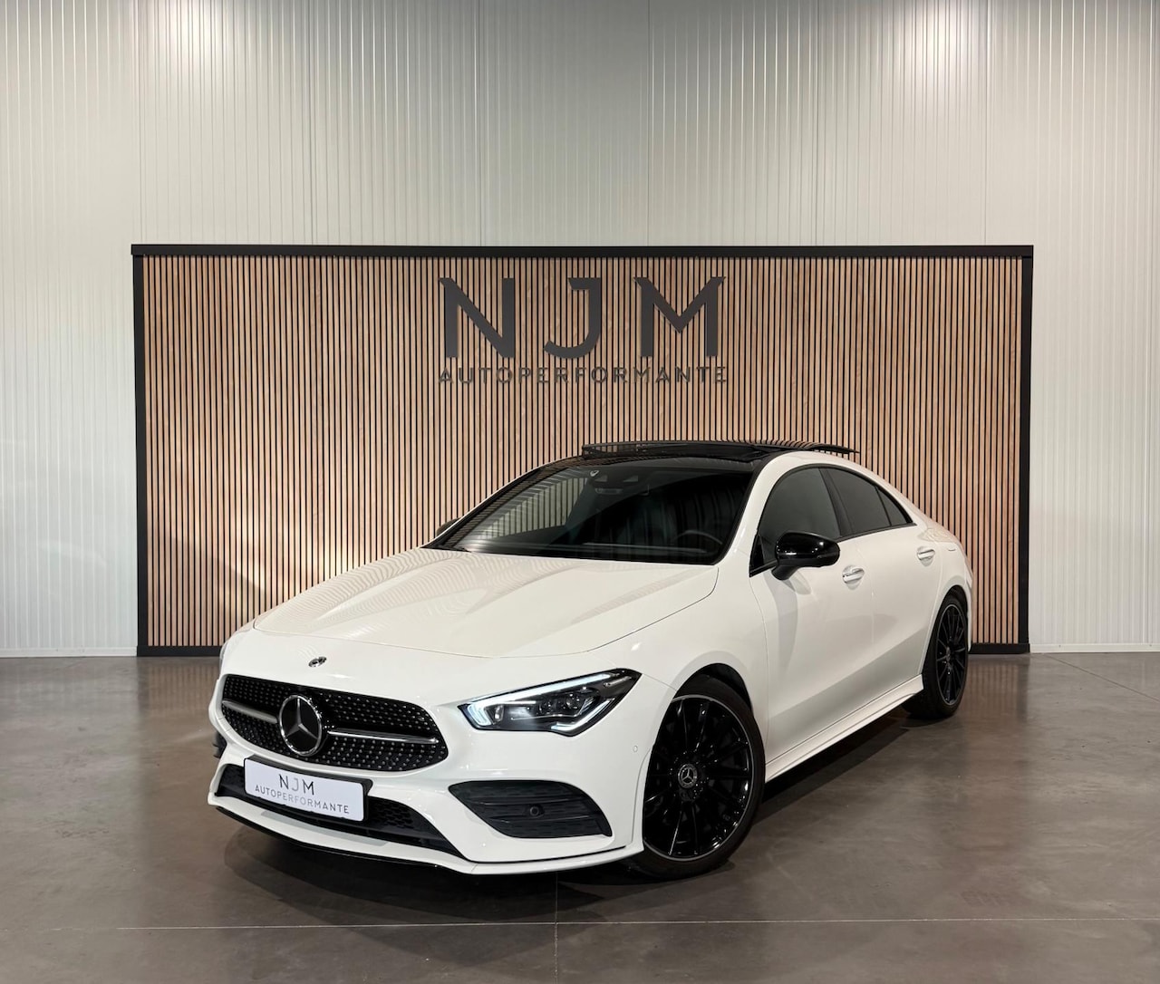 Mercedes-Benz CLA-Klasse - 200 AMG|Pano|Memory|Keyless|HuD|360 - AutoWereld.nl