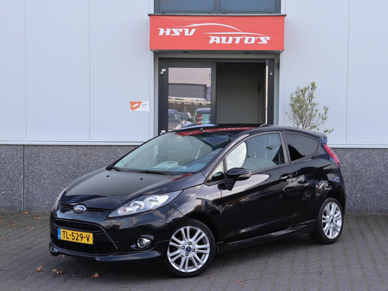 Ford Fiesta - 1.25 Hoth Hach navi LM airco - AutoWereld.nl