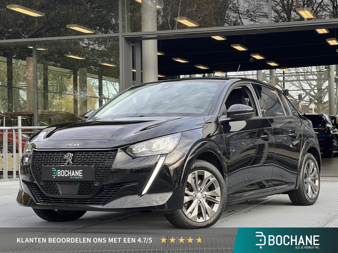 Peugeot e-208 - EV Allure 50 kWh | Navigatie | Carplay | Around View Monitor - AutoWereld.nl