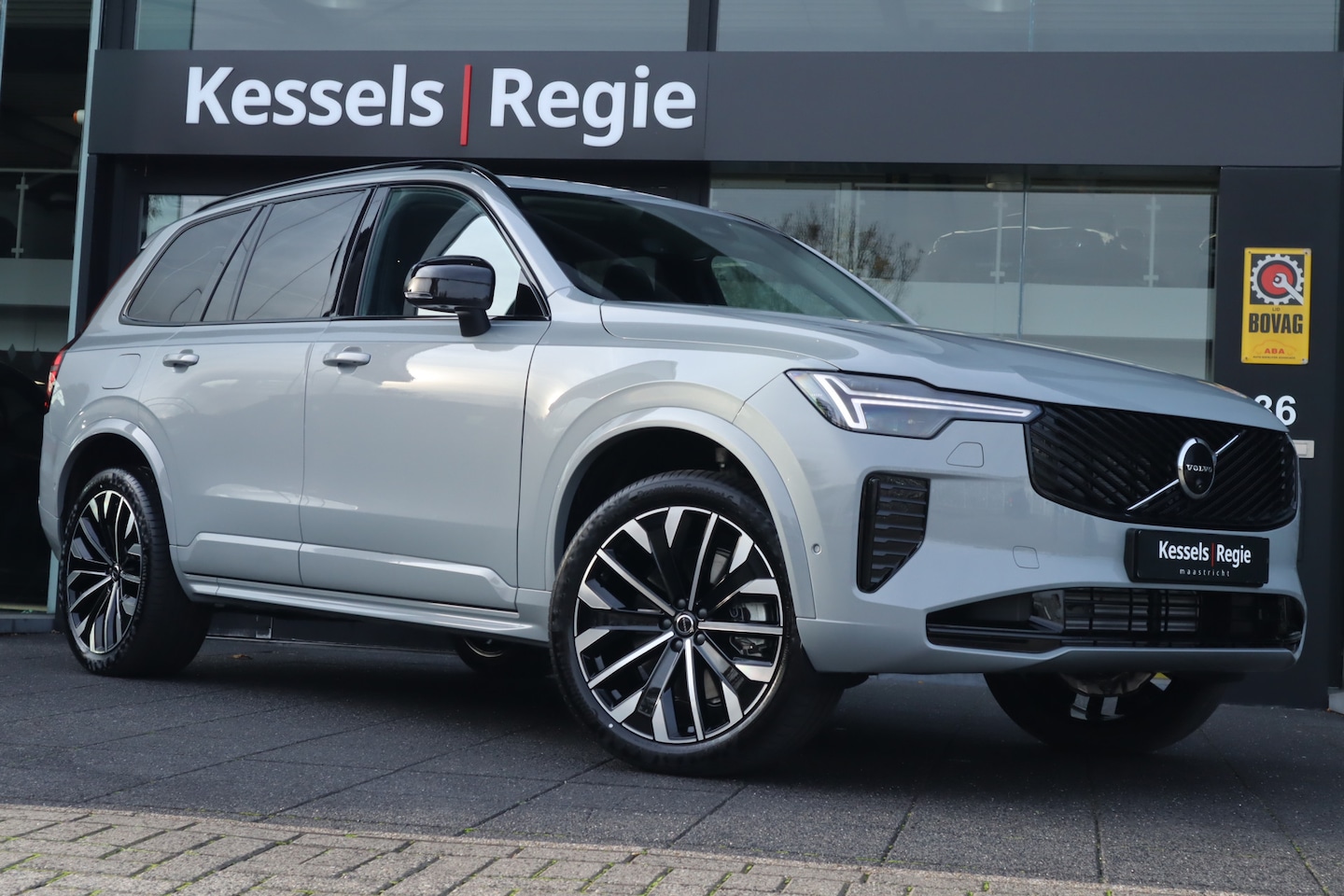 Volvo XC90 - 2.0 T8 Recharge AWD Plus Dark Pano HuD Navi H&K 360 Memory ACC Bliss Stuurverwarming - AutoWereld.nl