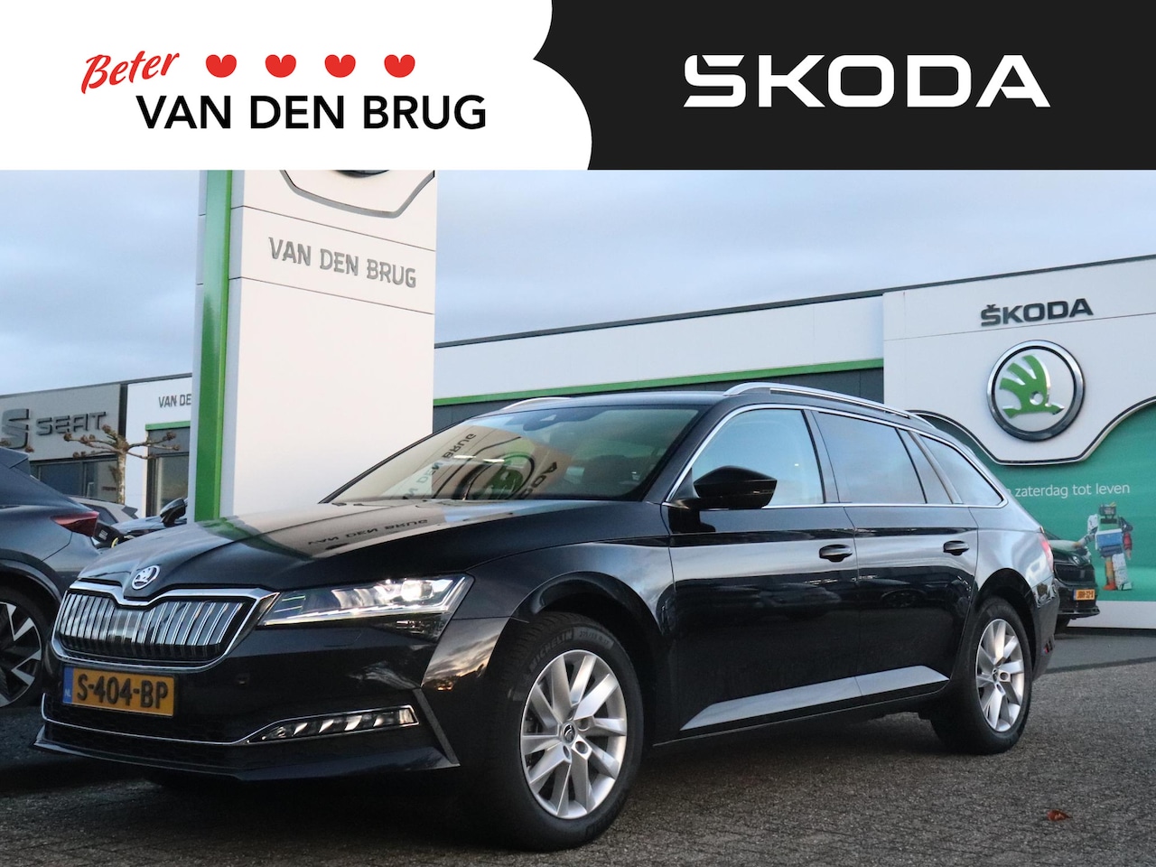 Skoda Superb Combi - 1.4 TSI iV 218pk Business Edition Plus | Trekhaak | Adaptieve cruise control | Verwarmbaar - AutoWereld.nl