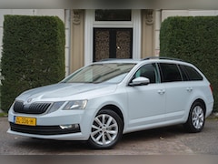 Skoda Octavia Combi - 1.0 TSI Greentech Ambition Business TREKHAAK | CARPLAY | HALF LEDER | ORG NL